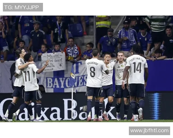 曼联与皇马在美国的精彩对决结果揭晓球迷热议比赛亮点与表现